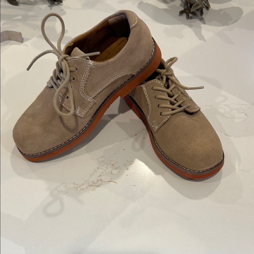 Toddlers size 12  Kearney jr. Florsheim kids Tan Suede Lace-Up Shoes